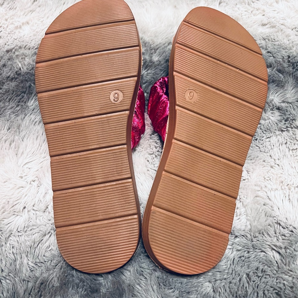 🏷️ Clearance Sale Corkys Fuchsia Sandals with Cork Sole - Picture 2 of 2